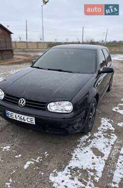 Хэтчбек Volkswagen Golf 2001 в Баштанке