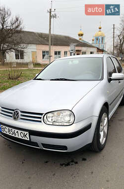 Хетчбек Volkswagen Golf 2000 в Вознесенську