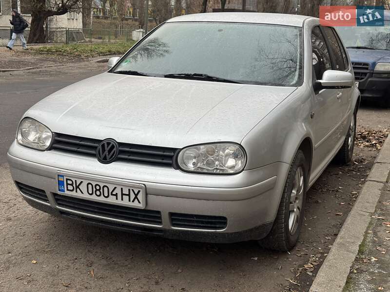 Volkswagen Golf 2001