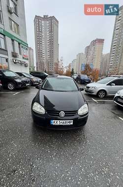 Хэтчбек Volkswagen Golf 2005 в Киеве