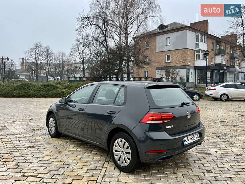 Хетчбек Volkswagen Golf 2019 в Києві