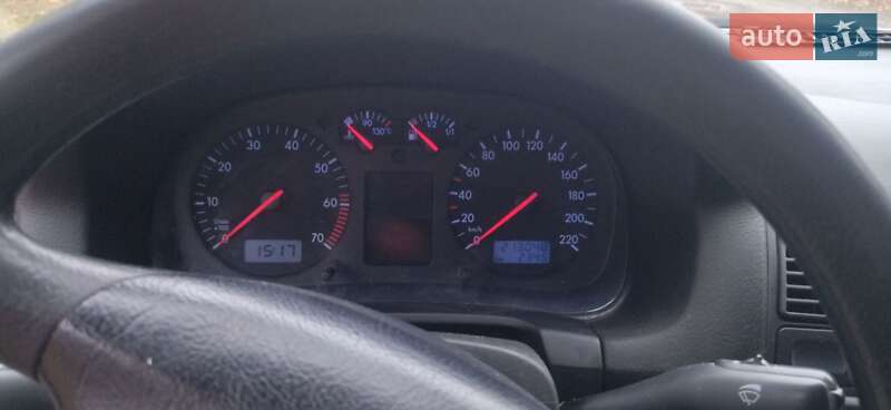 Універсал Volkswagen Golf 1999 в Баранівці