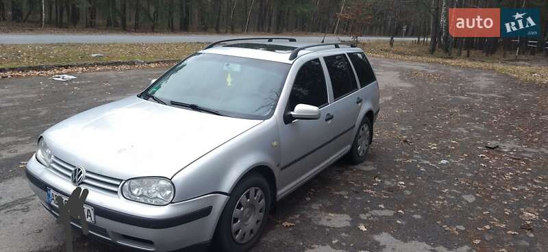 Універсал Volkswagen Golf 1999 в Баранівці
