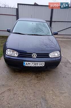 Хэтчбек Volkswagen Golf 2000 в Житомире