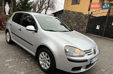 Хэтчбек Volkswagen Golf 2004 в Львове