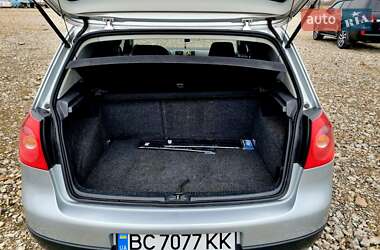 Хетчбек Volkswagen Golf 2008 в Яворові