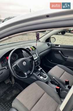 Хетчбек Volkswagen Golf 2008 в Яворові