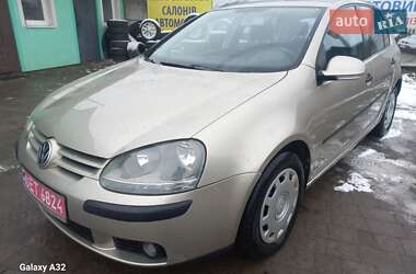 Хэтчбек Volkswagen Golf 2004 в Червонограде