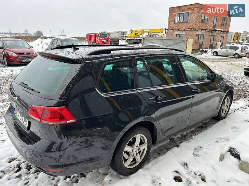 Універсал Volkswagen Golf 2015 в Львові