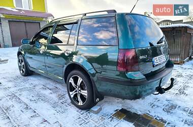 Універсал Volkswagen Golf 1999 в Чернівцях