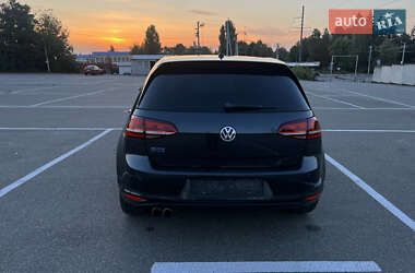 Хетчбек Volkswagen Golf 2014 в Києві