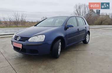 Хетчбек Volkswagen Golf 2006 в Новій Одесі