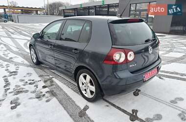 Хэтчбек Volkswagen Golf 2006 в Александрие