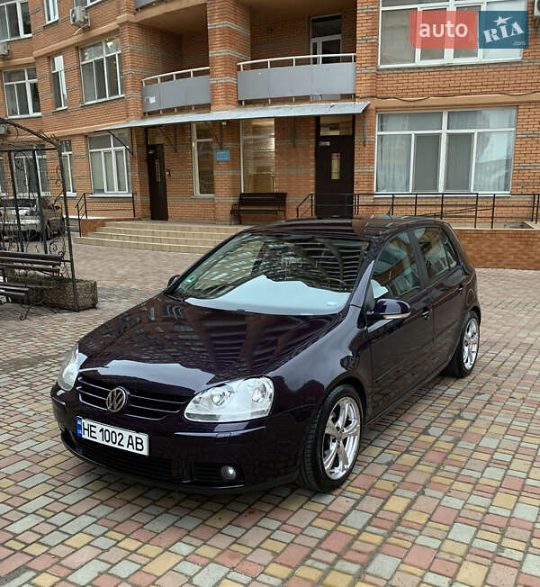 Хэтчбек Volkswagen Golf 2006 в Одессе