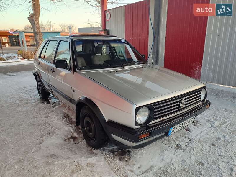 Хэтчбек Volkswagen Golf 1988 в Вышгороде