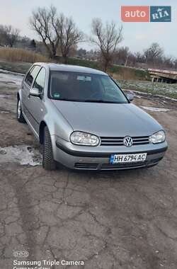 Хетчбек Volkswagen Golf 2002 в Балті