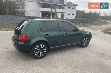 Хетчбек Volkswagen Golf 1999 в Вараші