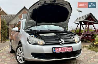 Універсал Volkswagen Golf 2010 в Володимирці