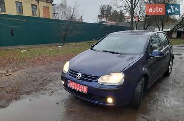 Хэтчбек Volkswagen Golf 2004 в Луцке