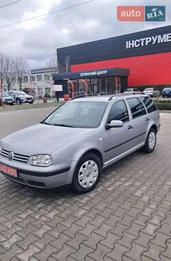 Универсал Volkswagen Golf 2002 в Виннице