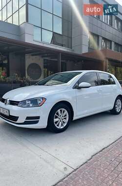 Хэтчбек Volkswagen Golf 2014 в Полтаве