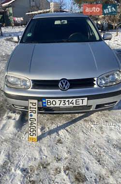 Хетчбек Volkswagen Golf 2002 в Бучачі