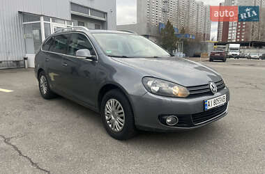 Универсал Volkswagen Golf 2010 в Киеве