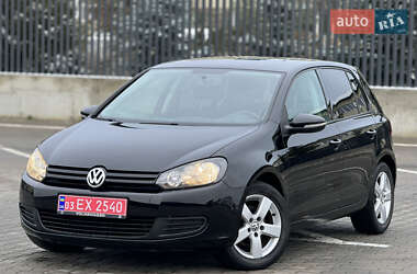 Хетчбек Volkswagen Golf 2009 в Луцьку