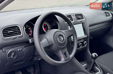 Хетчбек Volkswagen Golf 2009 в Луцьку