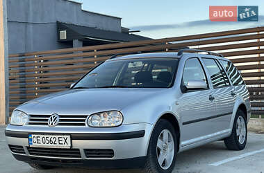 Універсал Volkswagen Golf 2001 в Чернівцях