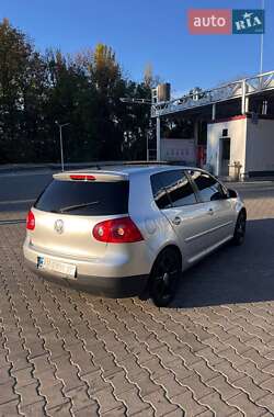 Хэтчбек Volkswagen Golf 2004 в Виннице