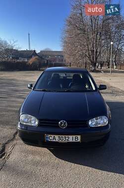 Хетчбек Volkswagen Golf 2002 в Первомайську