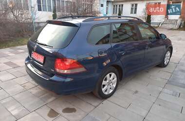 Універсал Volkswagen Golf 2011 в Надвірній