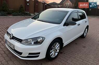 Хетчбек Volkswagen Golf 2013 в Чернівцях