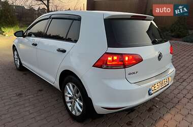 Хетчбек Volkswagen Golf 2013 в Чернівцях