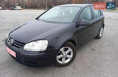 Хетчбек Volkswagen Golf 2005 в Запоріжжі