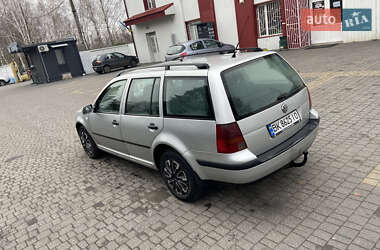 Універсал Volkswagen Golf 2002 в Рівному