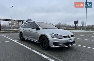 Універсал Volkswagen Golf 2014 в Києві