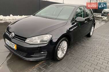 Хетчбек Volkswagen Golf 2015 в Чернівцях