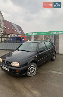 Хэтчбек Volkswagen Golf 1993 в Ужгороде