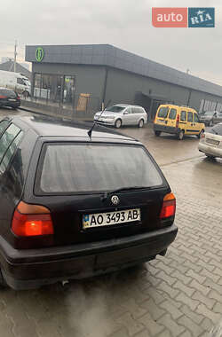 Хэтчбек Volkswagen Golf 1993 в Ужгороде