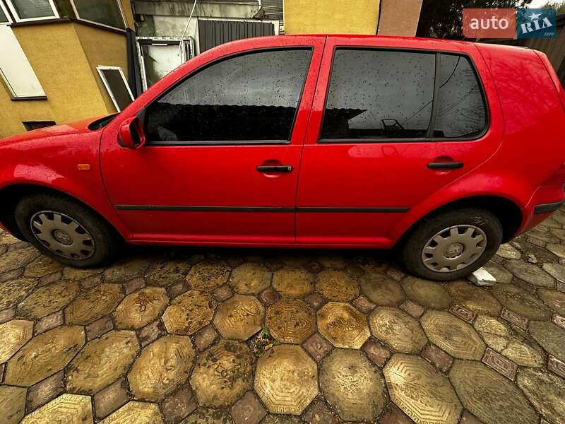 Хетчбек Volkswagen Golf 1999 в Харкові