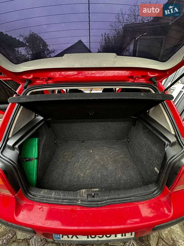 Хетчбек Volkswagen Golf 1999 в Харкові