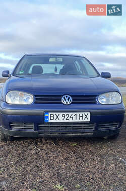 Хетчбек Volkswagen Golf 2000 в Старокостянтинові