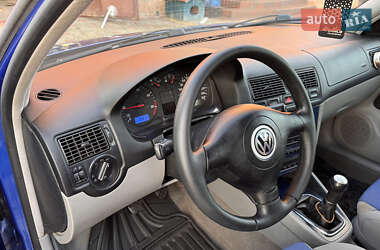 Хетчбек Volkswagen Golf 1999 в Луцьку