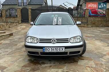 Хетчбек Volkswagen Golf 2002 в Теребовлі