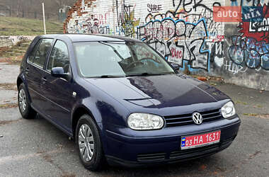 Хетчбек Volkswagen Golf 2001 в Полтаві