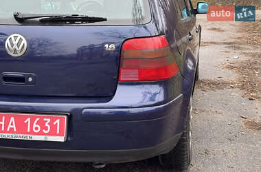 Хетчбек Volkswagen Golf 2001 в Полтаві