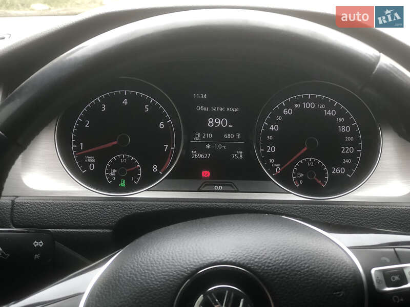 Универсал Volkswagen Golf 2015 в Стрые