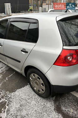 Хетчбек Volkswagen Golf 2008 в Києві